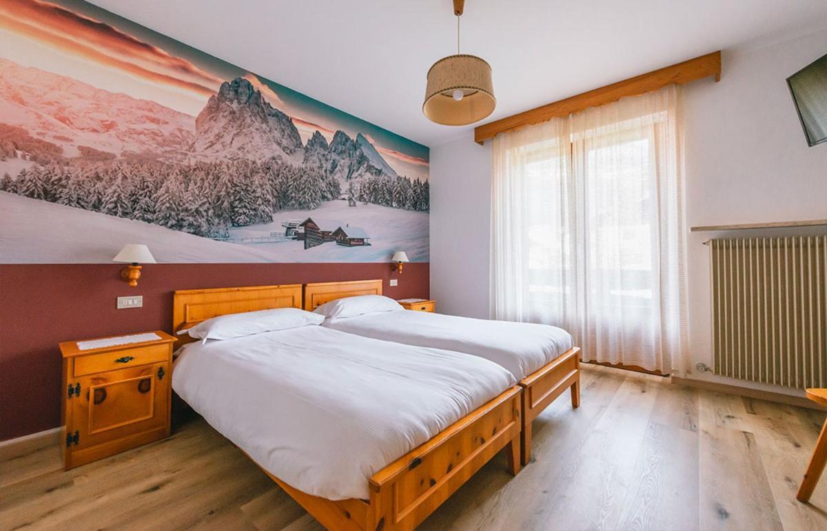 Hotel Garni Rosengarten Pera Bagian luar foto